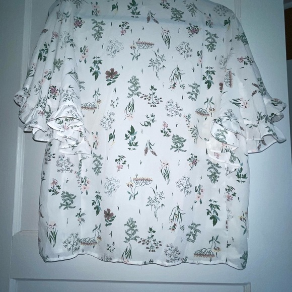 Ann Taylor button up blouse NWT, Size Medium - Picture 4 of 4
